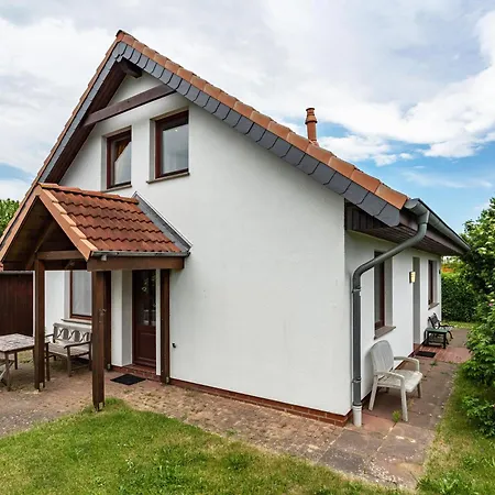 Haus Seeblick Holiday home Putbus